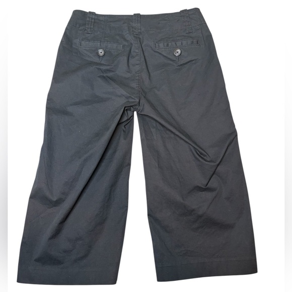 Banana Republic Navy Martin Stretch Wide Leg Cropped Capris. Size 2 - Picture 6 of 9